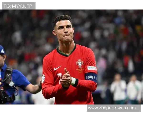 凯莱赫扑点神勇展现实力成功封堵C罗B费与姆巴佩的点球挑战 凯莱赫扑点神勇展现实力成功封堵C罗B费与姆巴佩的点球挑战