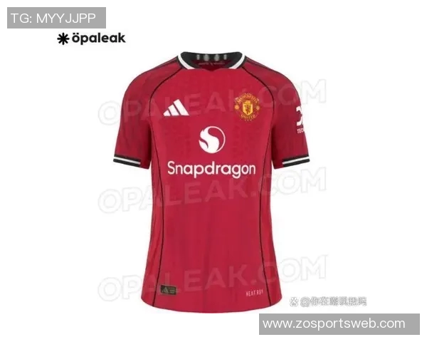 费迪南德称赞拉门斯门将表现提升后防稳定性球队受益明显