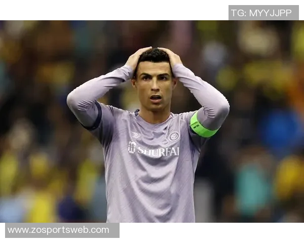 C罗本赛季表现出色代表俱乐部和国家队出战17场贡献16球2助攻 C罗本赛季表现出色代表俱乐部和国家队出战17场贡献16球2助攻